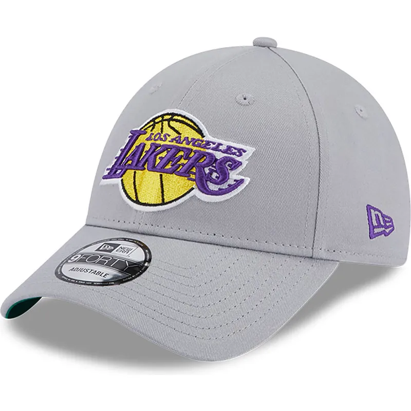 graue-verstellbare-curved-cap-9forty-team-side-patch-der-los-angeles-lakers-nba-von-new-era