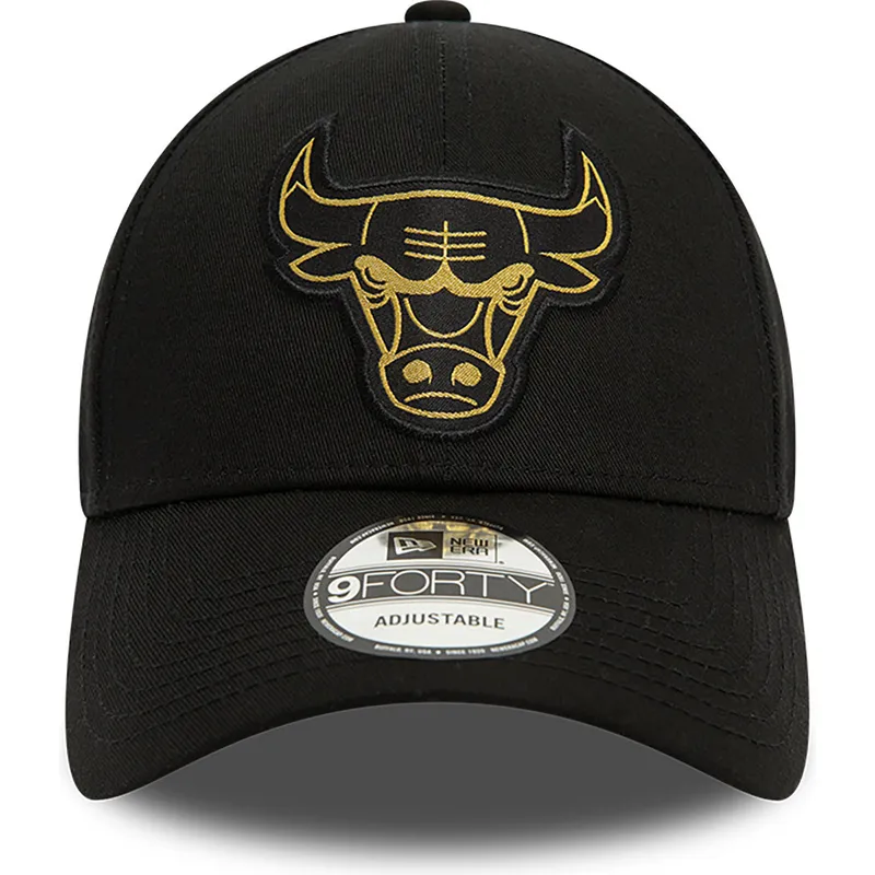 cepur-izliekta-melns-regulejams-9forty-metallic-badge-no-chicago-bulls-nba-no-new-era cepur-izliekta-melns-regulejams-9forty-metallic-badge-no-chicago-bulls-nba-no-new-era
