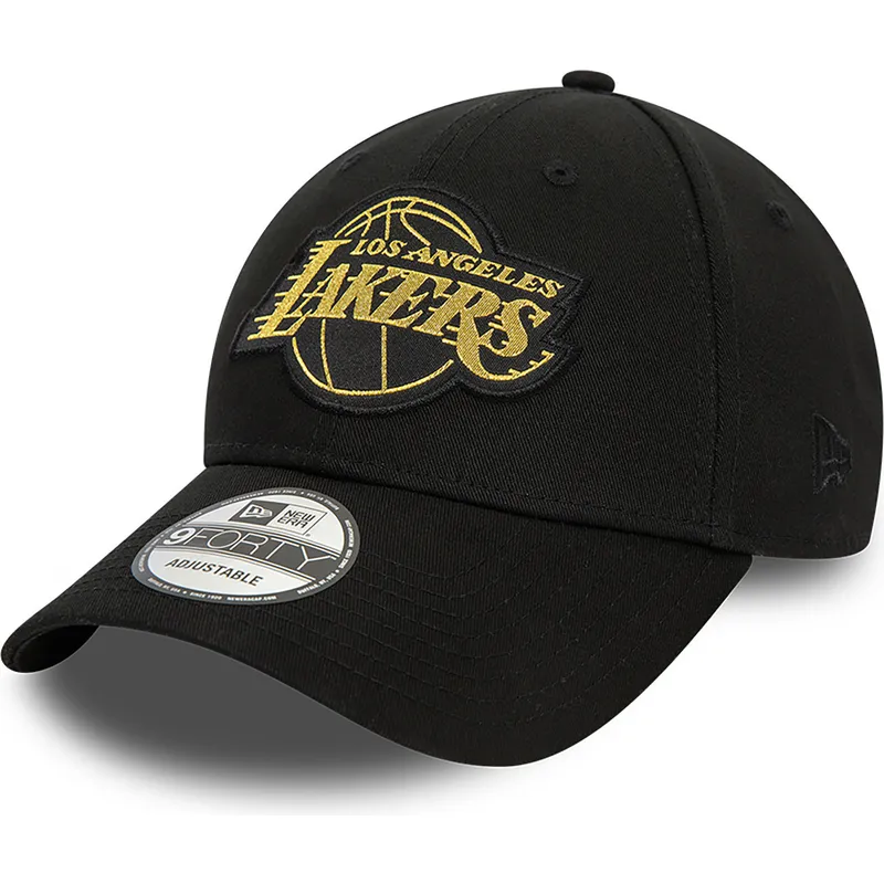 cepur-izliekta-melns-regulejams-9forty-metallic-badge-no-los-angeles-lakers-nba-no-new-era