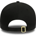 cepur-izliekta-melns-regulejams-9forty-metallic-badge-no-los-angeles-lakers-nba-no-new-era