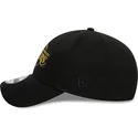 cepur-izliekta-melns-regulejams-9forty-metallic-badge-no-los-angeles-lakers-nba-no-new-era