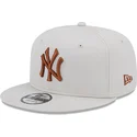 cepur-plakana-bess-snapback-9fifty-league-essential-no-new-york-yankees-mlb-no-new-era