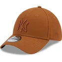 new-era-39thirty-league-essential-new-york-yankees-mlb-braune-gebogene-kappe-mit-braunem-logo