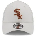 cap-izliekta-beige-adjustable-strap-marron-9forty-league-essential-no-chicago-white-sox-mlb-no-new-era