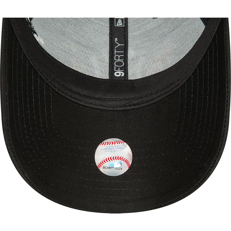 cepur-izliekta-melns-regulejams-9forty-koi-fish-no-new-york-yankees-mlb-no-new-era cepur-izliekta-melns-regulejams-9forty-koi-fish-no-new-york-yankees-mlb-no-new-era