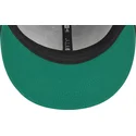 cepur-plakana-melns-snapback-9fifty-post-up-pin-no-chicago-bulls-nba-no-new-era