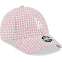 verstellbare-rosa-weisse-damenkappe-9forty-hahnentritt-los-angeles-dodgers-mlb-von-new-era