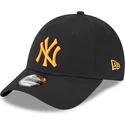 cepur-izliekta-melns-regulejams-9forty-league-essential-no-new-york-yankees-mlb-no-new-era
