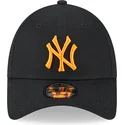 cepur-izliekta-melns-regulejams-9forty-league-essential-no-new-york-yankees-mlb-no-new-era