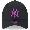 cepur-izliekta-melns-regulejams-9forty-league-essential-no-new-york-yankees-mlb-no-new-era