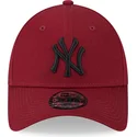cepur-izliekta-sarkans-regulejams-9forty-league-essential-no-new-york-yankees-mlb-no-new-era