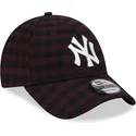 verstellbare-braune-9forty-flanell-cap-mit-gebogenem-schirm-der-new-york-yankees-mlb-von-new-era