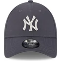 cepur-izliekta-peleks-regulejams-9forty-metallic-no-new-york-yankees-mlb-no-new-era