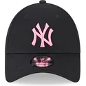 verstellbare-schwarze-gebogene-kappe-mit-rosa-logo-9forty-neon-new-york-yankees-mlb-von-new-era