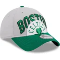 graue-und-grune-verstellbare-curved-cap-9twenty-tip-off-2023-der-boston-celtics-nba-von-new-era