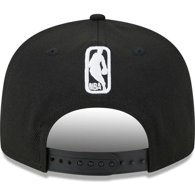 cepur-plakana-melns-snapback-9fifty-tip-off-2023-no-chicago-bulls-nba-no-new-era