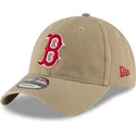 jasnobrazowa-regulowana-czapka-z-zakrzywionym-daszkiem-z-czerwonym-logo-9twenty-core-classic-boston-red-sox-mlb-new-era