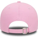 rosa-verstellbare-curved-cap-mit-rosa-logo-9forty-league-essential-der-new-york-yankees-mlb-von-new-era