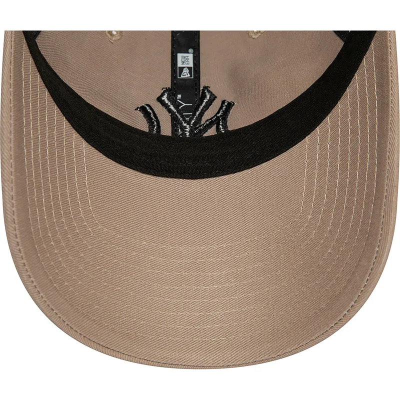 cepur-izliekta-bruns-regulejams-9twenty-league-essential-no-new-york-yankees-mlb-no-new-era