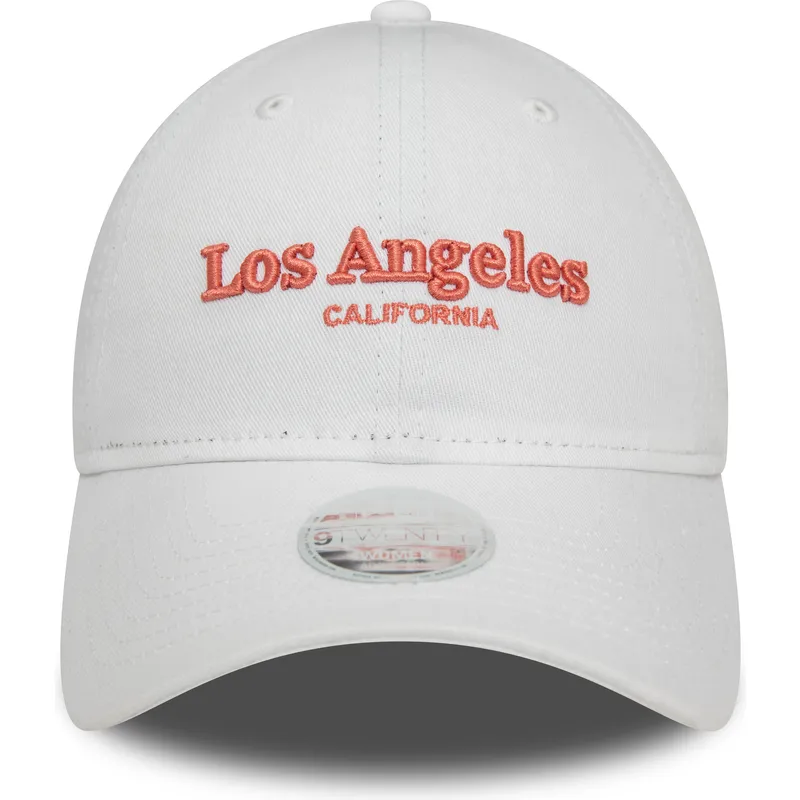 weisse-verstellbare-curved-cap-fur-damen-9twenty-wordmark-los-angeles-california-von-new-era