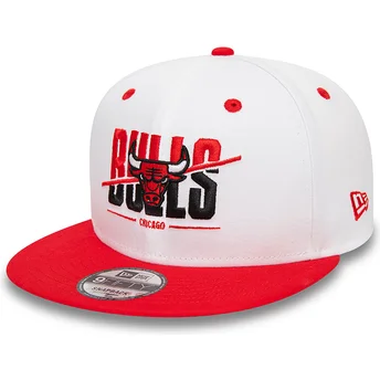 Gorra plana blanca y roja snapback 9FIFTY White Crown de Chicago Bulls NBA de New Era