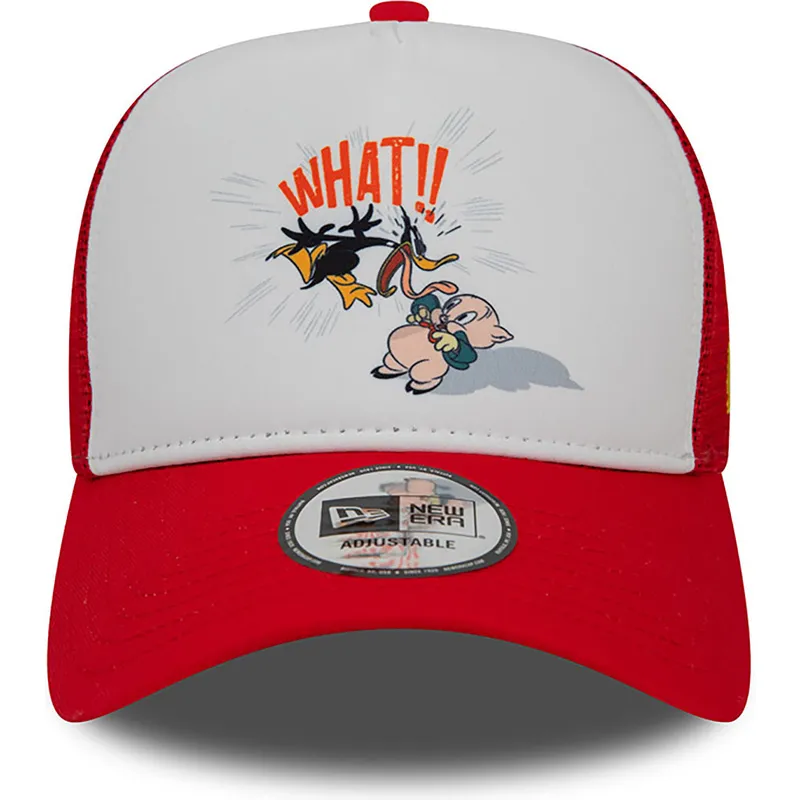 weisse-und-rote-a-frame-trucker-kappe-mit-daffy-duck-und-porky-pig-looney-tunes-von-new-era