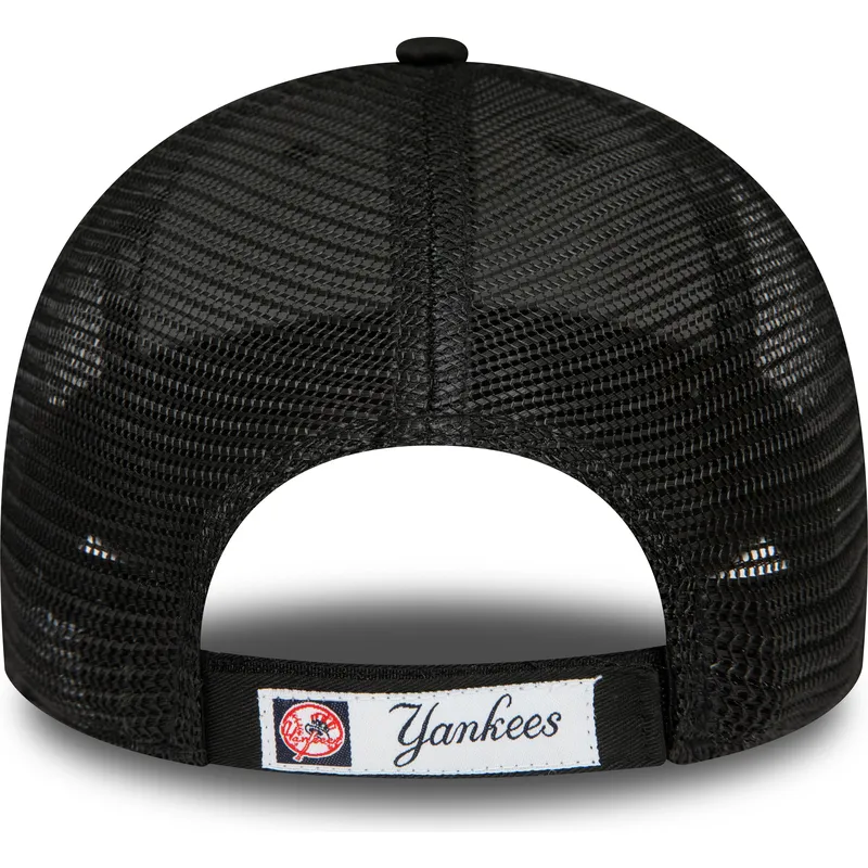 cepur-izliekta-truckeris-melns-regulejams-9forty-home-field-no-new-york-yankees-mlb-no-new-era