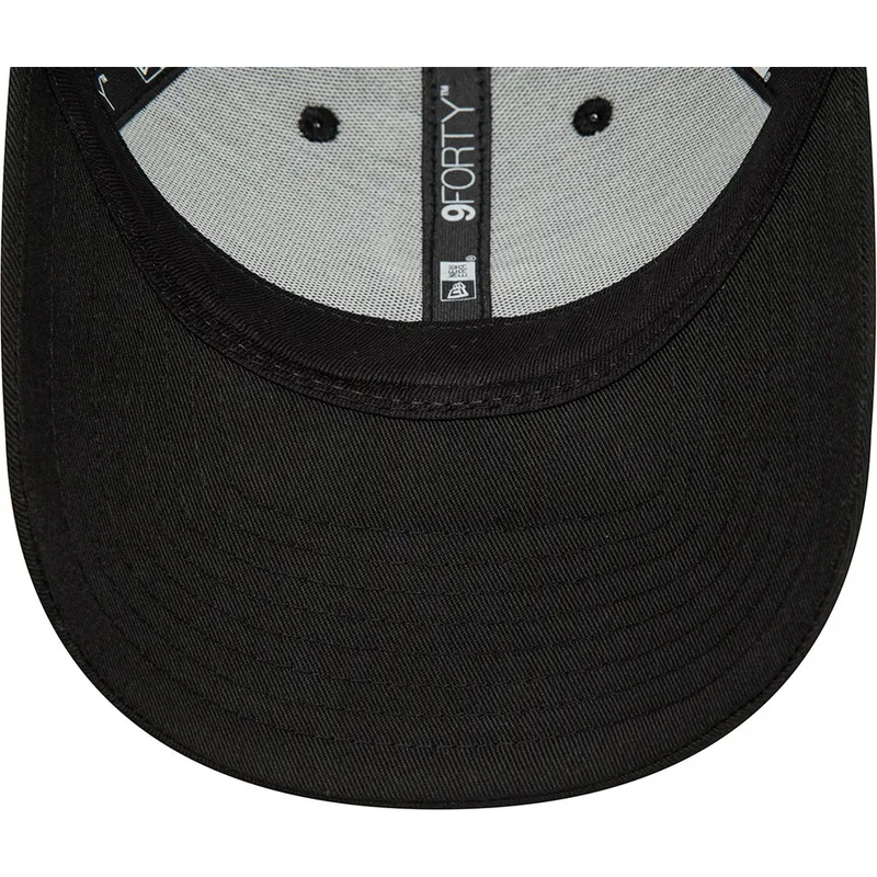 schwarze-verstellbare-9forty-home-field-trucker-cap-der-chicago-bulls-nba-von-new-era