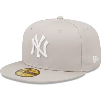 Cap plakana beige ajustada 59FIFTY League Essential no New York Yankees MLB no New Era