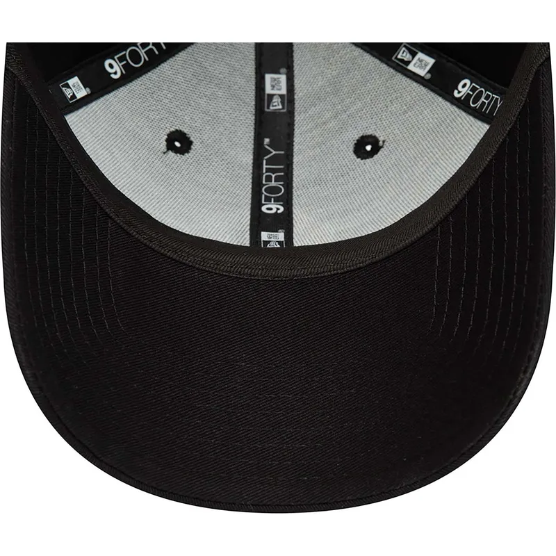 schwarze-verstellbare-curved-cap-9forty-repreve-league-essential-der-new-york-yankees-mlb-von-new-era