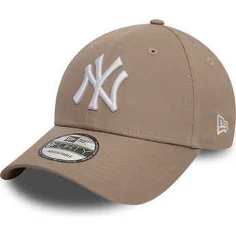 Braune verstellbare Curved Cap 9FORTY League Essential der New York Yankees MLB von New Era