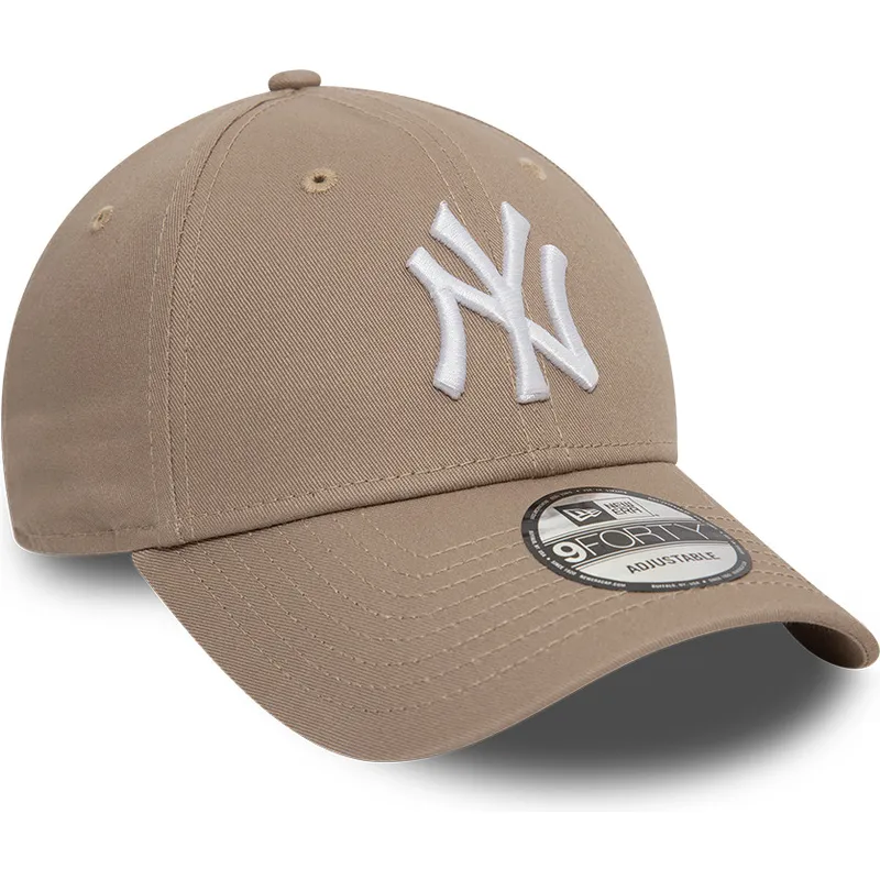 cepur-izliekta-bruns-regulejama-lente-claro-9forty-league-essential-no-new-york-yankees-mlb-no-new-era