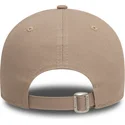 cap-izliekta-brown-adjustable-strap-claro-9forty-league-essential-no-new-york-yankees-mlb-no-new-era