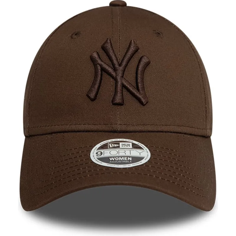 ciemnobrazowa-regulowana-czapka-z-daszkiem-z-ciemnobrazowym-logo-dla-kobiet-9forty-league-essential-new-york-yankees-mlb-new-era