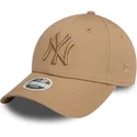 cepur-izliekta-bruns-regulejama-lente-claro-claro-9forty-league-essential-no-new-york-yankees-mlb-no-new-era