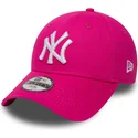 gebogene-rosa-verstellbare-kappe-fur-kinder-9forty-essential-von-new-york-yankees-mlb-von-new-era