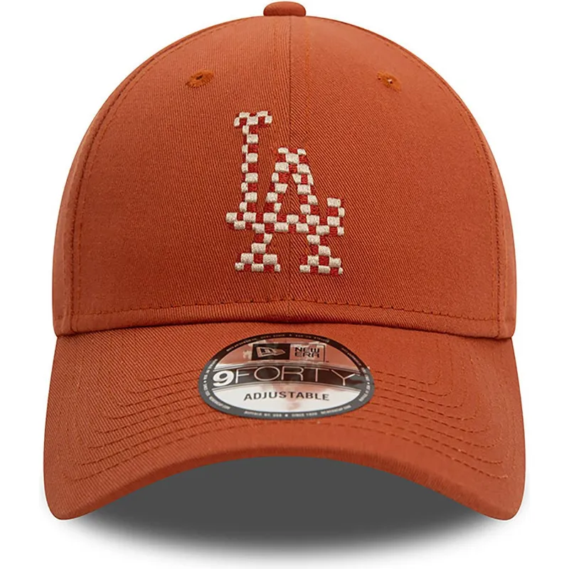 cepur-izliekta-bruns-regulejams-9forty-seasonal-infill-no-los-angeles-dodgers-mlb-no-new-era