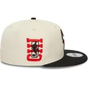 gorra-plana-beige-y-negra-snapback-9fifty-logo-de-chicago-bulls-nba-de-new-era