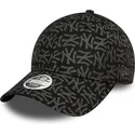 cepur-izliekta-melns-regulejama-lente-9forty-monogram-no-new-york-yankees-mlb-no-new-era