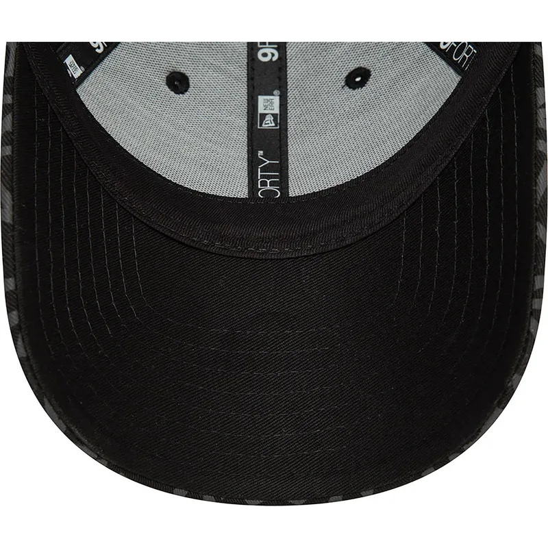 cap-izliekta-black-adjustable-strap-9forty-monogram-no-new-york-yankees-mlb-no-new-era cap-izliekta-black-adjustable-strap-9forty-monogram-no-new-york-yankees-mlb-no-new-era