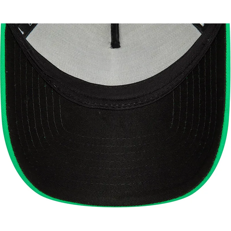 cepur-izliekta-truckeris-daudzkrasains-snapback-a-frame-character-no-rick-y-morty-no-new-era