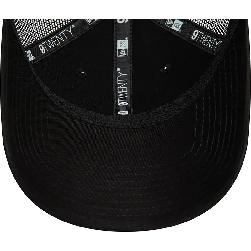 cepur-izliekta-truckeris-melns-regulejams-9twenty-no-new-era