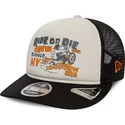 schwarze-und-weisse-trucker-kappe-american-ride-or-die-9fifty-retro-crown-a-frame-von-new-era