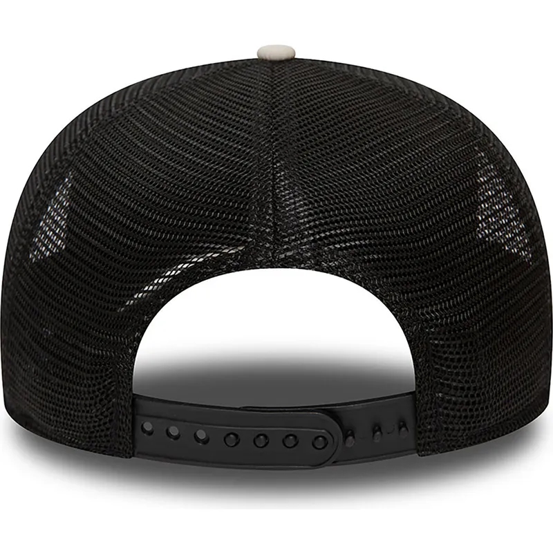 schwarze-und-weisse-trucker-kappe-american-ride-or-die-9fifty-retro-crown-a-frame-von-new-era