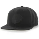 cepur-plakana-melns-snapback-no-chicago-blackhawks-nhl-no-47-brand