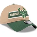 braune-und-grune-verstellbare-curved-cap-9twenty-draft-2024-der-milwaukee-bucks-nba-von-new-era