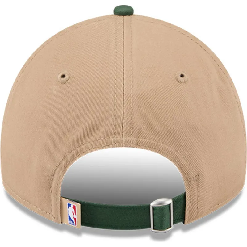 braune-und-grune-verstellbare-curved-cap-9twenty-draft-2024-der-milwaukee-bucks-nba-von-new-era