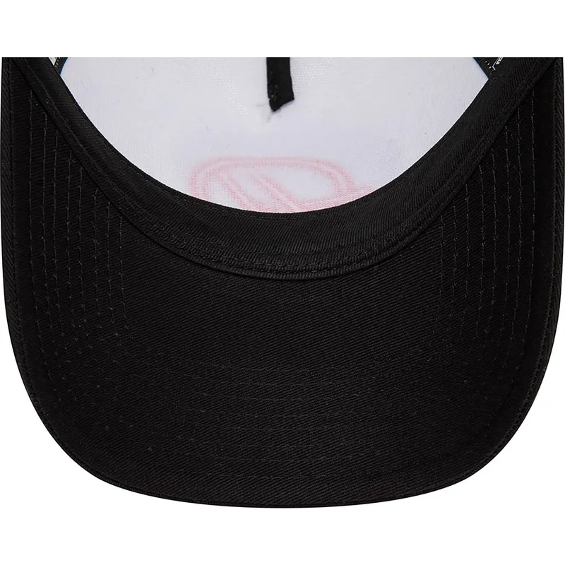 weisse-und-schwarze-trucker-cap-e-frame-von-haas-f1-team-formula-1-von-new-era