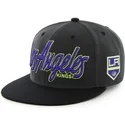 cepur-plakana-melns-snapback-de-letras-no-los-angeles-kings-nhl-no-47-brand