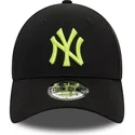 cepur-izliekta-melns-regulejams-9forty-league-essential-no-new-york-yankees-mlb-no-new-era